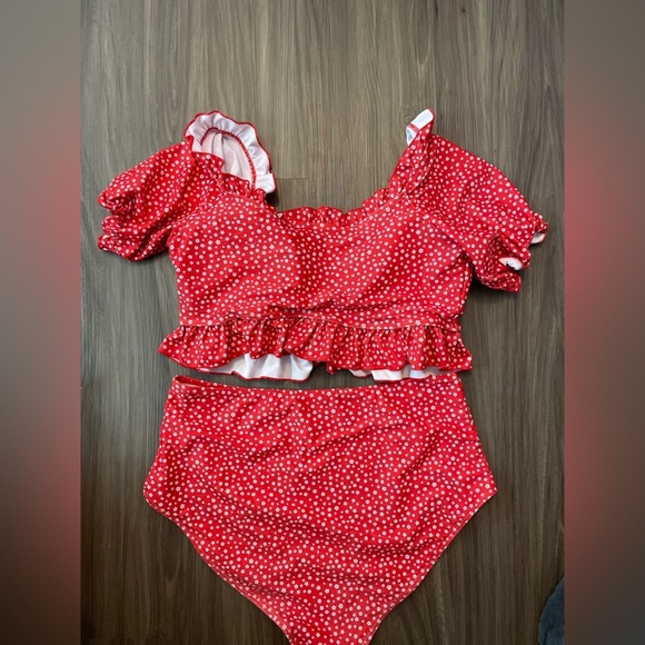 SHEIN Red Polka Dot Off-Shoulder Bikini Set size 1XL - Picture 4 of 7